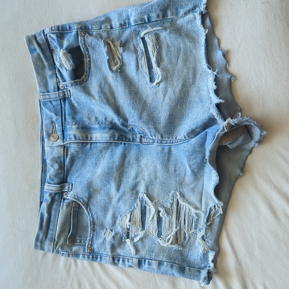 Size 10 American eagle size 10 highrise shorties like new